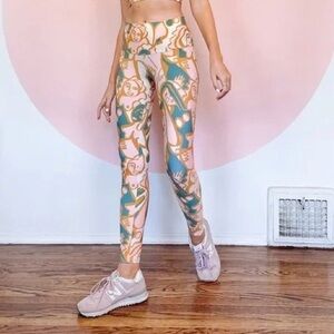 Dazey La faces workout leggings